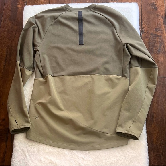 Lululemon Escape and Explore LS Size Medium Color Sage Stone and Silver - Picture 6 of 16